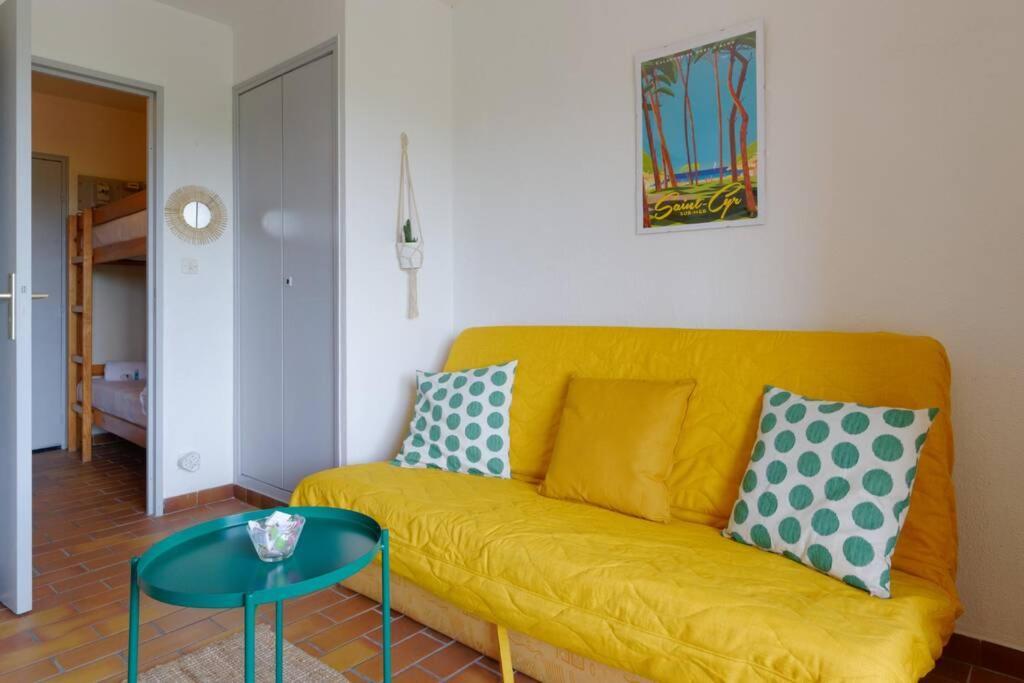St-Cyr - Studio Avec Balcon, Vue Mer Et Proche Plage Lägenhet Saint-Cyr-sur-Mer Exteriör bild